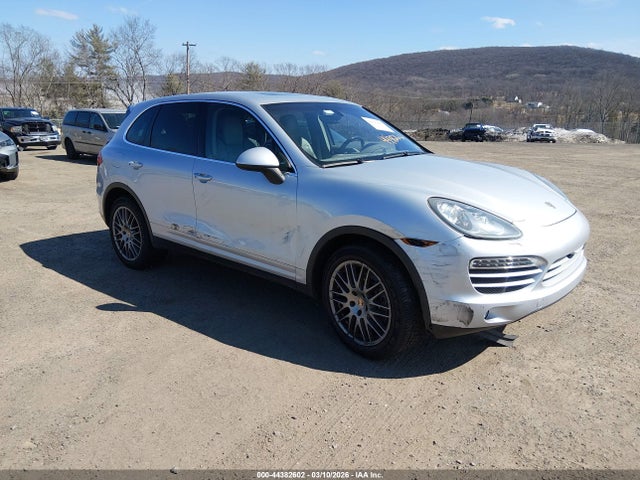 2011 PORSCHE CAYENNE WP1AA2A24BLA08261 Photo 0