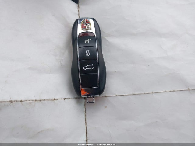 2011 PORSCHE CAYENNE WP1AA2A24BLA08261 Photo 10
