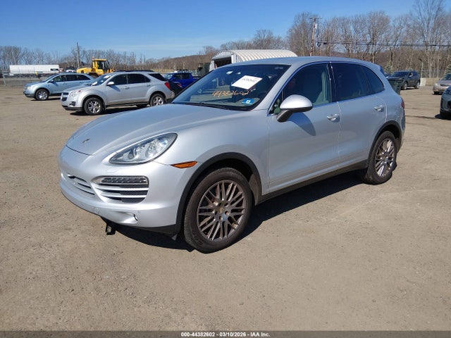 2011 PORSCHE CAYENNE WP1AA2A24BLA08261 Photo 1