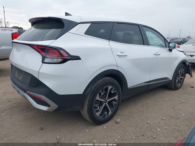 Продажа на аукционе авто 2024 Kia Sportage Ex, vin: 5XYK33DF5RG160656, номер лота: 44382608