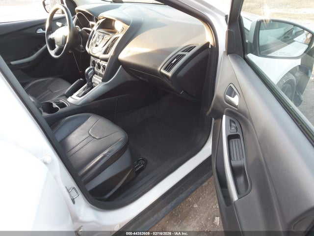 Ford FOCUS SE 2014 1FADP3F2XEL314564 Image 5