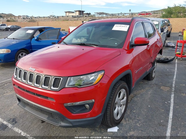 3C4NJCBBXKT699307 Jeep Compass Latitude Fwd