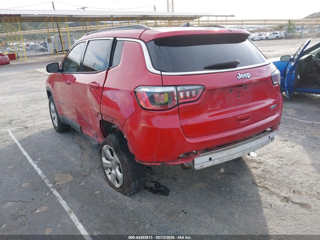 3C4NJCBBXKT699307 Jeep Compass Latitude Fwd