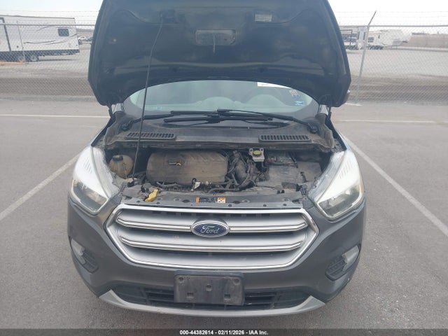 1FMCU0GD4JUA43742 Ford ESCAPE SE