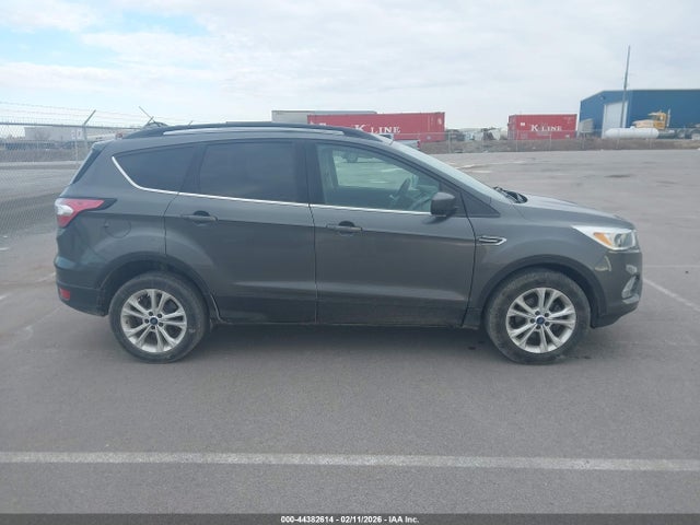 1FMCU0GD4JUA43742 Ford ESCAPE SE