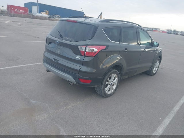 1FMCU0GD4JUA43742 Ford ESCAPE SE