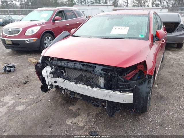 2022 HYUNDAI IONIQ HYBRID KMHC85LC8NU266497 Photo 5