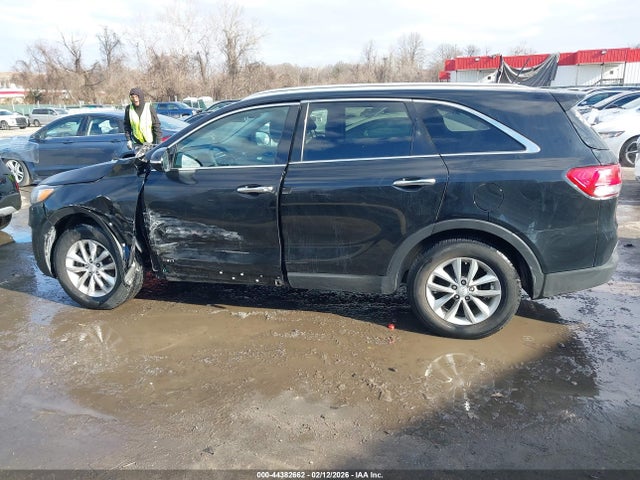 Aukcja sprzedaży 2016 Kia Sorento 2.4l Lx, vin: 5XYPGDA32GG156281, numer aukcji: 44382662