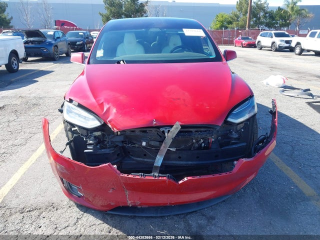 2018 Tesla Model X 100d/75d/p100d მანქანა იყიდება აუქციონზე, vin: 5YJXCBE22JF139707, აუქციონის ნომერი: 44382666