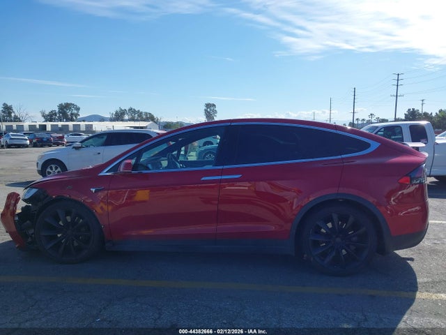 2018 Tesla Model X 100d/75d/p100d მანქანა იყიდება აუქციონზე, vin: 5YJXCBE22JF139707, აუქციონის ნომერი: 44382666