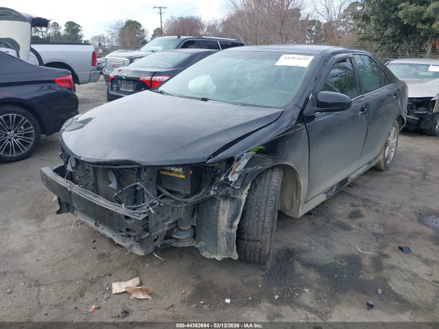 44382694 :رقم المزاد ، 4T1BF1FK7EU337881 vin ، 2014 Toyota Camry Se مزاد بيع