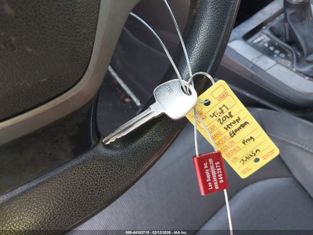 2018 HYUNDAI ELANTRA KMHD84LF2JU570928 Photo 10