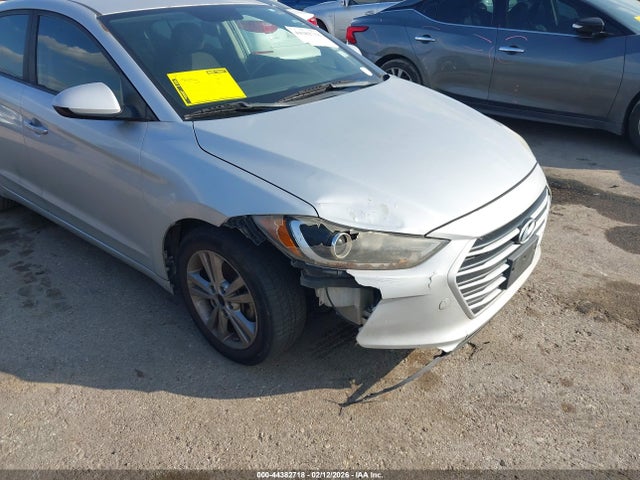 2018 HYUNDAI ELANTRA KMHD84LF2JU570928 Photo 5