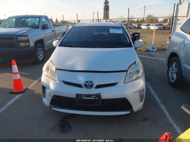 Toyota Prius Three 2014 JTDKN3DU3E1757761 Image 12