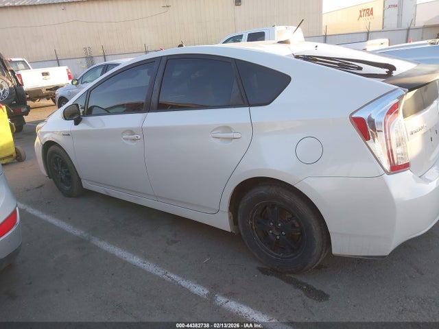 Toyota Prius Three 2014 JTDKN3DU3E1757761 Image 14
