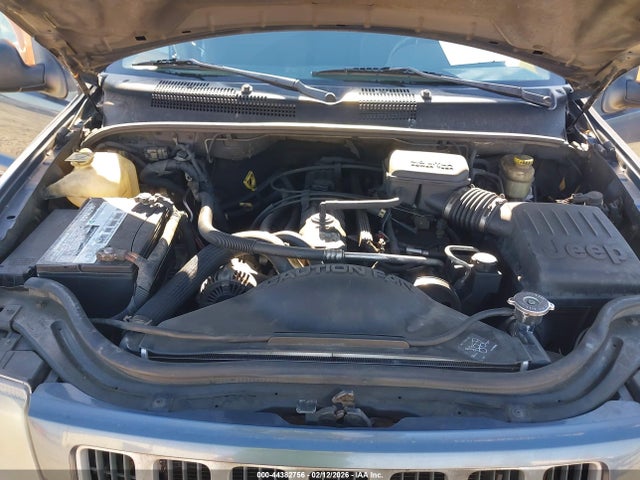 44382756 :رقم المزاد ، 1J4GW48S34C332930 vin ، 2004 Jeep Grand Cherokee Laredo مزاد بيع