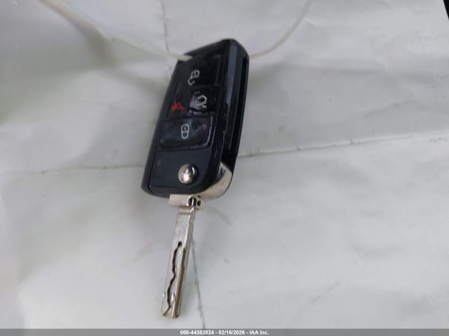 3VV1B7AX8JM188494 Volkswagen Tiguan 2.0t S