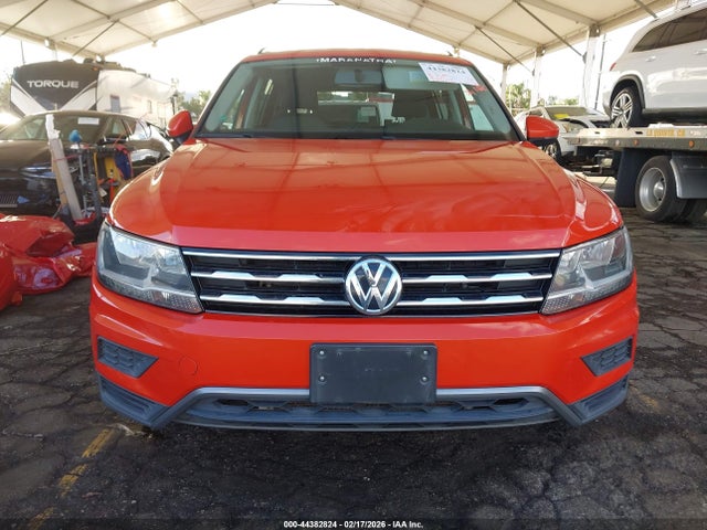 3VV1B7AX8JM188494 Volkswagen Tiguan 2.0t S