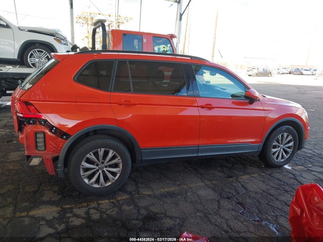 3VV1B7AX8JM188494 Volkswagen Tiguan 2.0t S