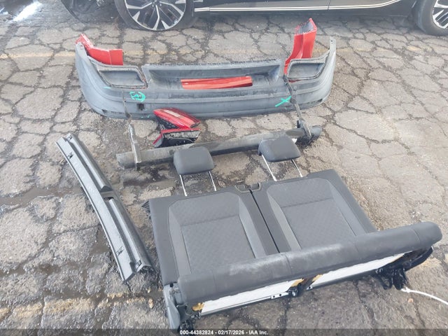 3VV1B7AX8JM188494 Volkswagen Tiguan 2.0t S