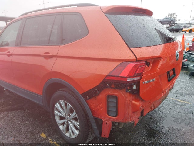 3VV1B7AX8JM188494 Volkswagen Tiguan 2.0t S