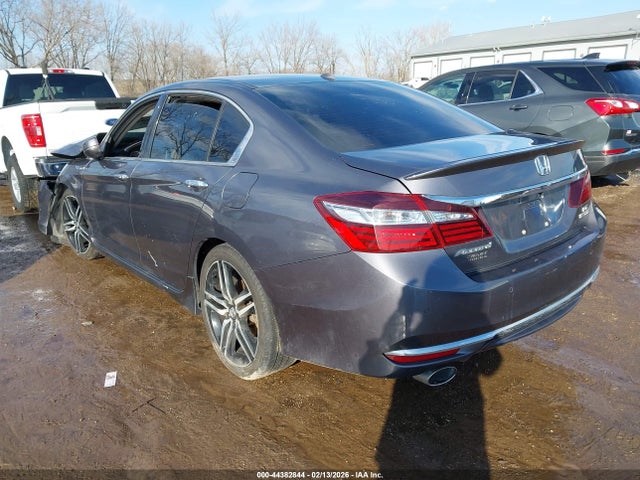 Auction sale of the 2016 Honda Accord Touring, vin: 1HGCR3F97GA035098, lot number: 44382844