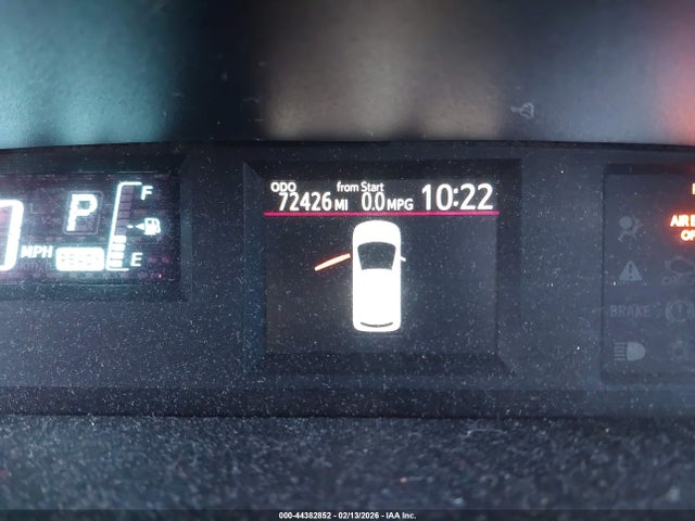 JTDKDTB32E1557807 Toyota Prius C One