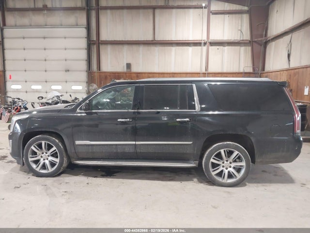 Продажа на аукционе авто 2015 Cadillac Escalade Esv Premium, vin: 1GYS4JKJ4FR150653, номер лота: 44382868