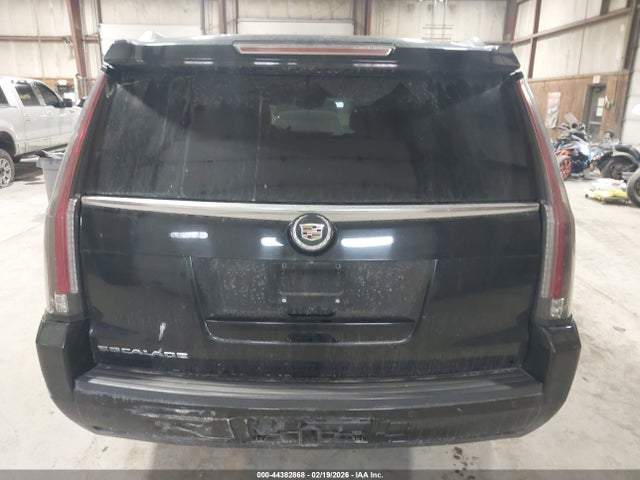 Продажа на аукционе авто 2015 Cadillac Escalade Esv Premium, vin: 1GYS4JKJ4FR150653, номер лота: 44382868