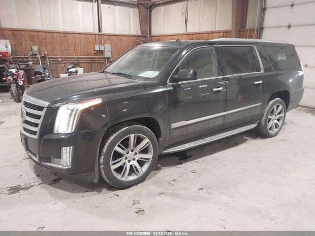 Продажа на аукционе авто 2015 Cadillac Escalade Esv Premium, vin: 1GYS4JKJ4FR150653, номер лота: 44382868