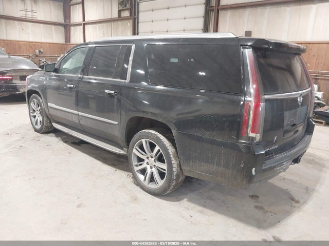 Продажа на аукционе авто 2015 Cadillac Escalade Esv Premium, vin: 1GYS4JKJ4FR150653, номер лота: 44382868