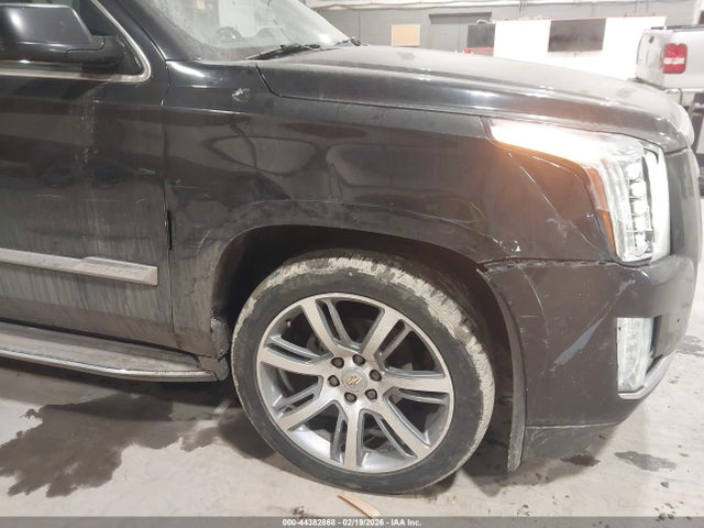 Продажа на аукционе авто 2015 Cadillac Escalade Esv Premium, vin: 1GYS4JKJ4FR150653, номер лота: 44382868
