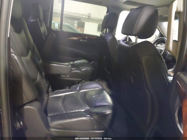 Продажа на аукционе авто 2015 Cadillac Escalade Esv Premium, vin: 1GYS4JKJ4FR150653, номер лота: 44382868