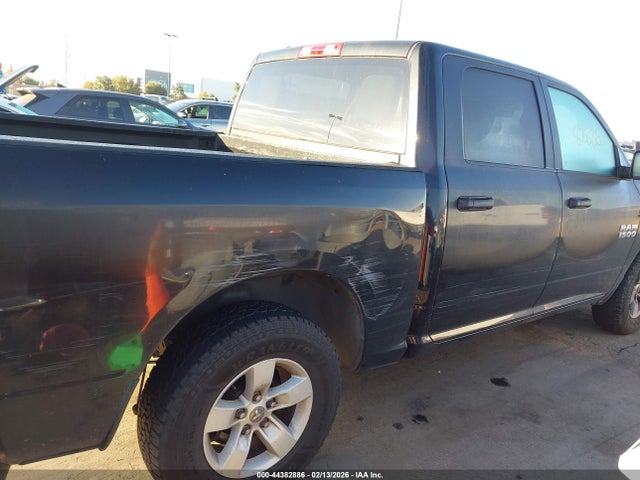 1C6RR6KG8HS570068 RAM 1500 Express 4x2 5&#039;7 Box