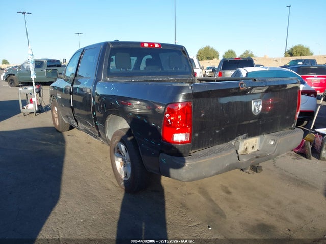 1C6RR6KG8HS570068 RAM 1500 Express 4x2 5&#039;7 Box