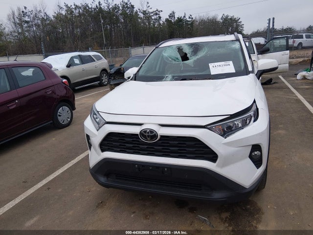 Toyota Rav4 Xle Premium 2019 2T3C1RFV9KW010512 Image 13