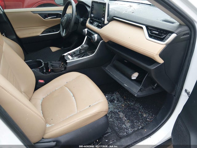 Toyota Rav4 Xle Premium 2019 2T3C1RFV9KW010512 Image 5