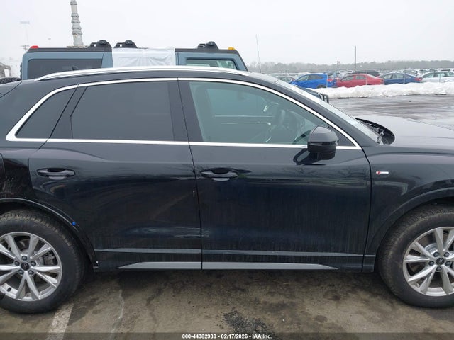 Aukcja sprzedaży 2025 Audi Q3 Premium 45 Tfsi S Line Quattro Tiptronic, vin: WA1DECF30S1085760, numer aukcji: 44382939