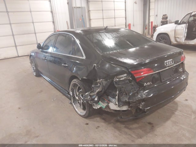 2017 AUDI A8 L WAU43AFD4HN020756 Photo 2
