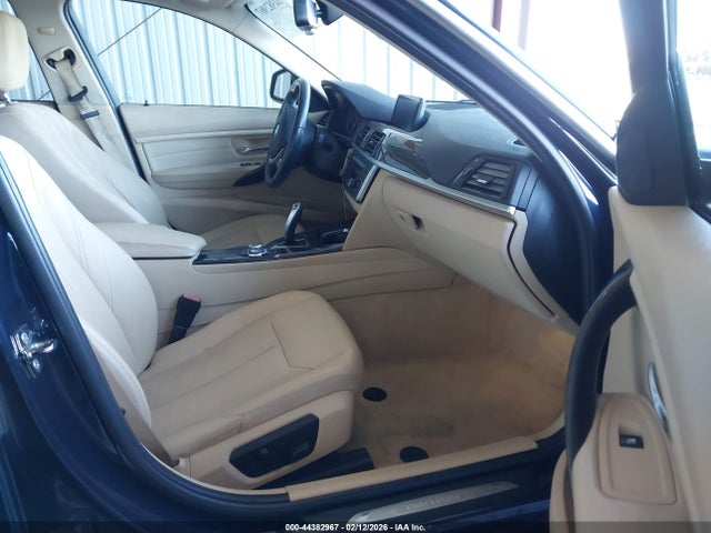 44382967 :رقم المزاد ، WBA3A5C59CF256991 vin ، 2012 Bmw 328i مزاد بيع