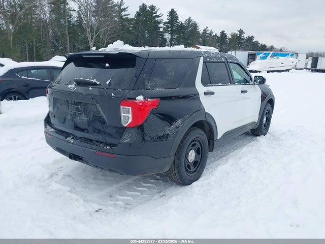 Ford Police Interceptor Utility 2022 1FM5K8AB0NGB52742 Image 4