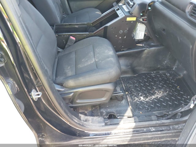 Ford Police Interceptor Utility 2022 1FM5K8AB0NGB52742 Image 5