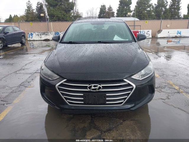 5NPD84LF3JH341401 Hyundai ELANTRA SEL