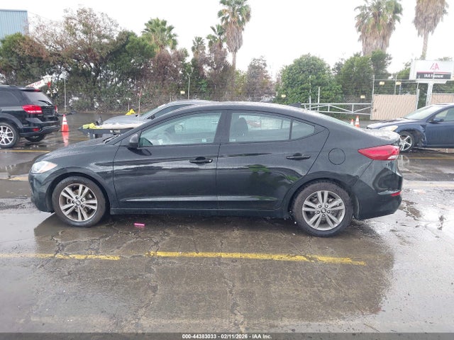 5NPD84LF3JH341401 Hyundai ELANTRA SEL