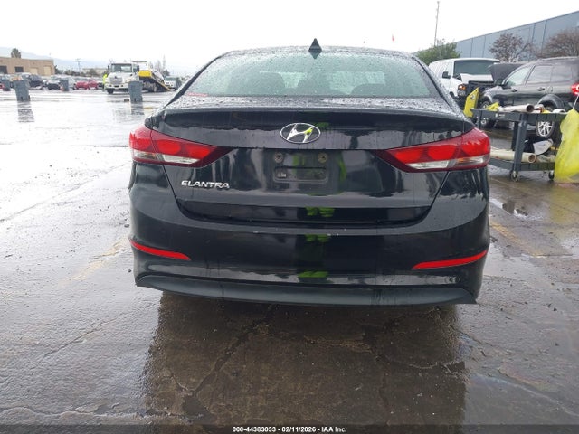 5NPD84LF3JH341401 Hyundai ELANTRA SEL