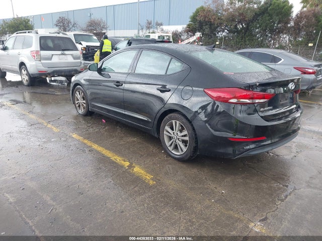 5NPD84LF3JH341401 Hyundai ELANTRA SEL