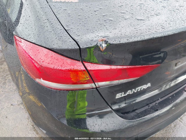 5NPD84LF3JH341401 Hyundai ELANTRA SEL