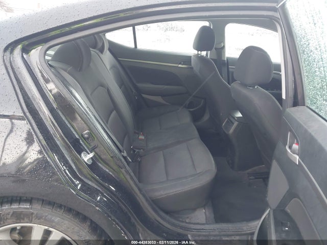 5NPD84LF3JH341401 Hyundai ELANTRA SEL