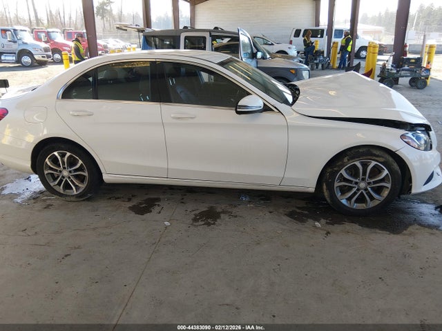 Aukcja sprzedaży 2016 Mercedes-benz C 300 4matic, vin: 55SWF4KB2GU136283, numer aukcji: 44383090