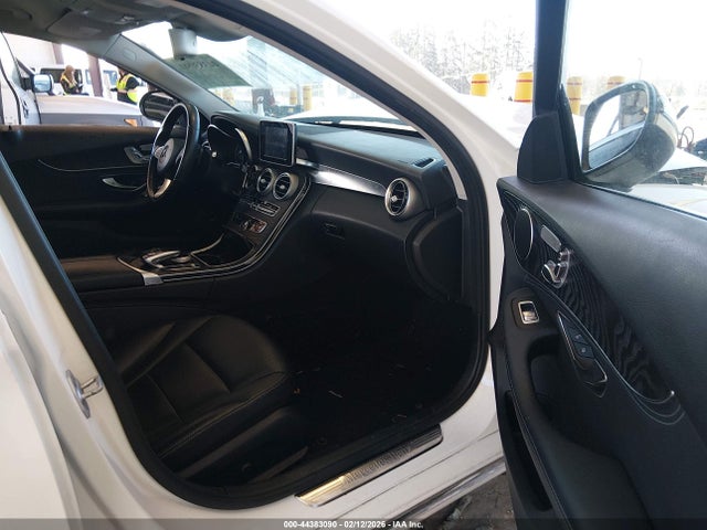 2016 MERCEDES-BENZ C 300 55SWF4KB2GU136283 Photo 4